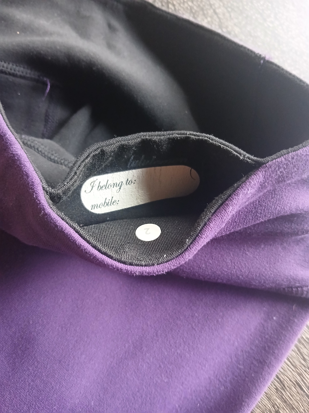 Women’s Flare Lululemon Yoga Pants/reversible - Picture 5 of 9